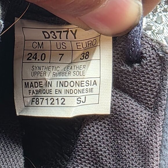 Asics Onitsuka Tiger Rio Runner Low Top Trainers Womens Size 7 Black Pink Shoes - Picture 6 of 13